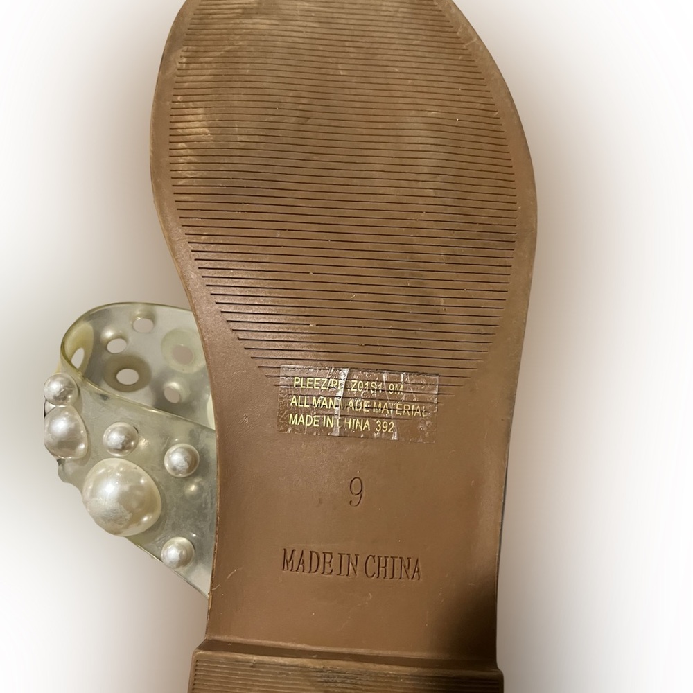Size 9 Steve Madden Pearl-Embellished Clear Strap Slide Sandals - Nude/Tan - Picture 7 of 8